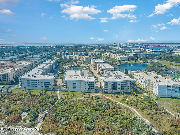 601 Shorewood Dr #G405 — Photo 29