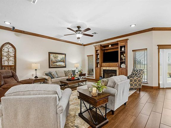 5th image of 7306 SW Pecan Meadow Dr