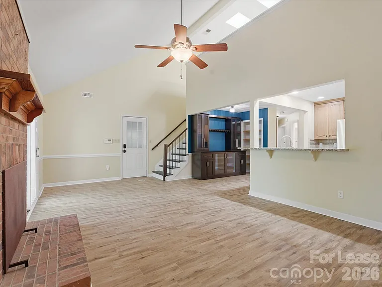 9437 Fairmead Dr — Photo 24