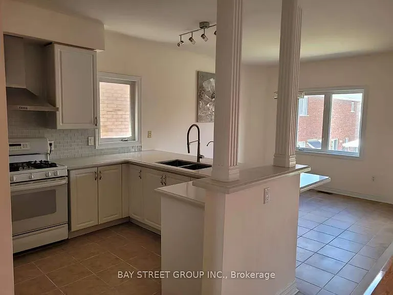 118 Gable Ave — Photo 12