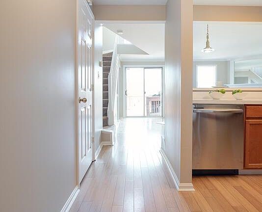 4th image of 6127 Liverpool Ln