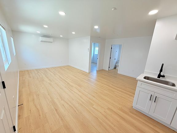 2nd image of 132-138 W Ramona St #132B