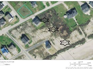 912 Mary Ann, Crystal Beach, TX 77650