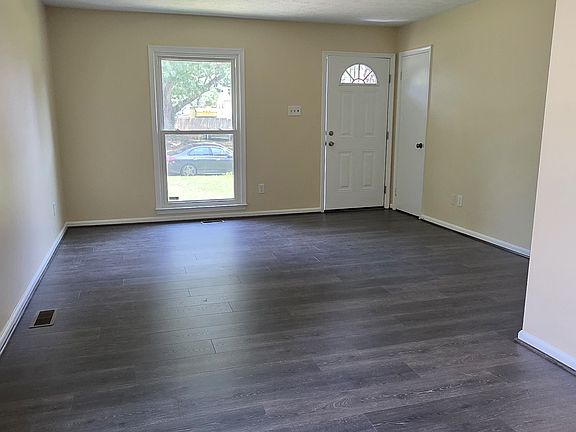 2nd image of 222 Hodder Ln