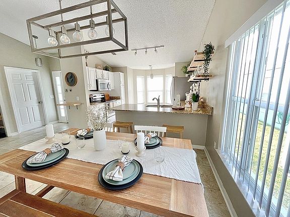 2nd image of 604 Celito Dr