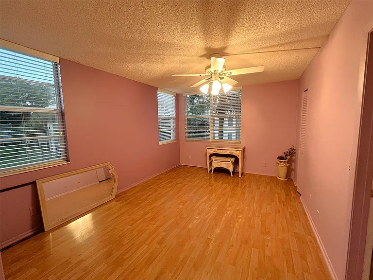 9501 Seagrape Dr #305 — Photo 18