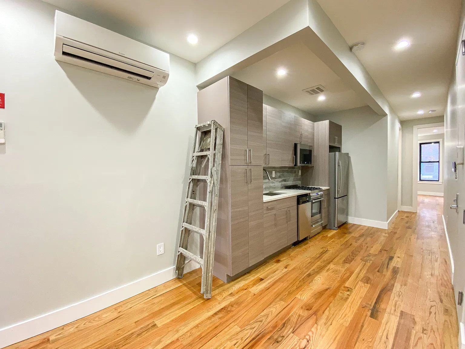 203 Highland Place — Photo 3