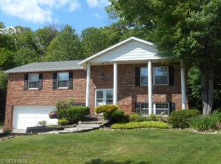 13477 Sherwood Cir, Garfield Heights, OH 44125