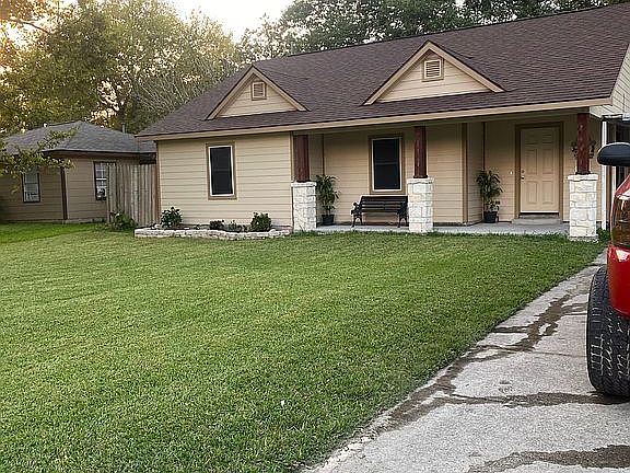 5th image of 1405 Richard Ave