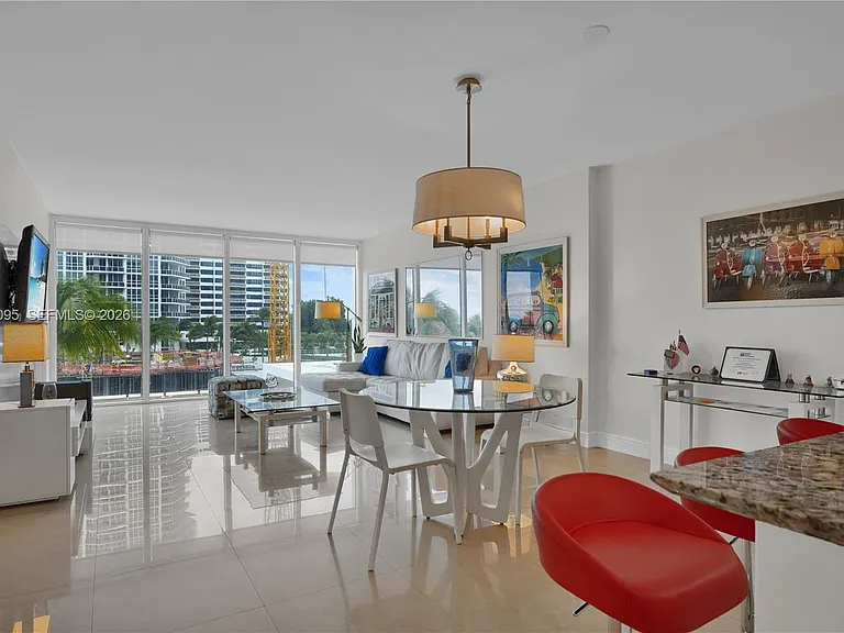 10275 Collins Ave #315 — Photo 6