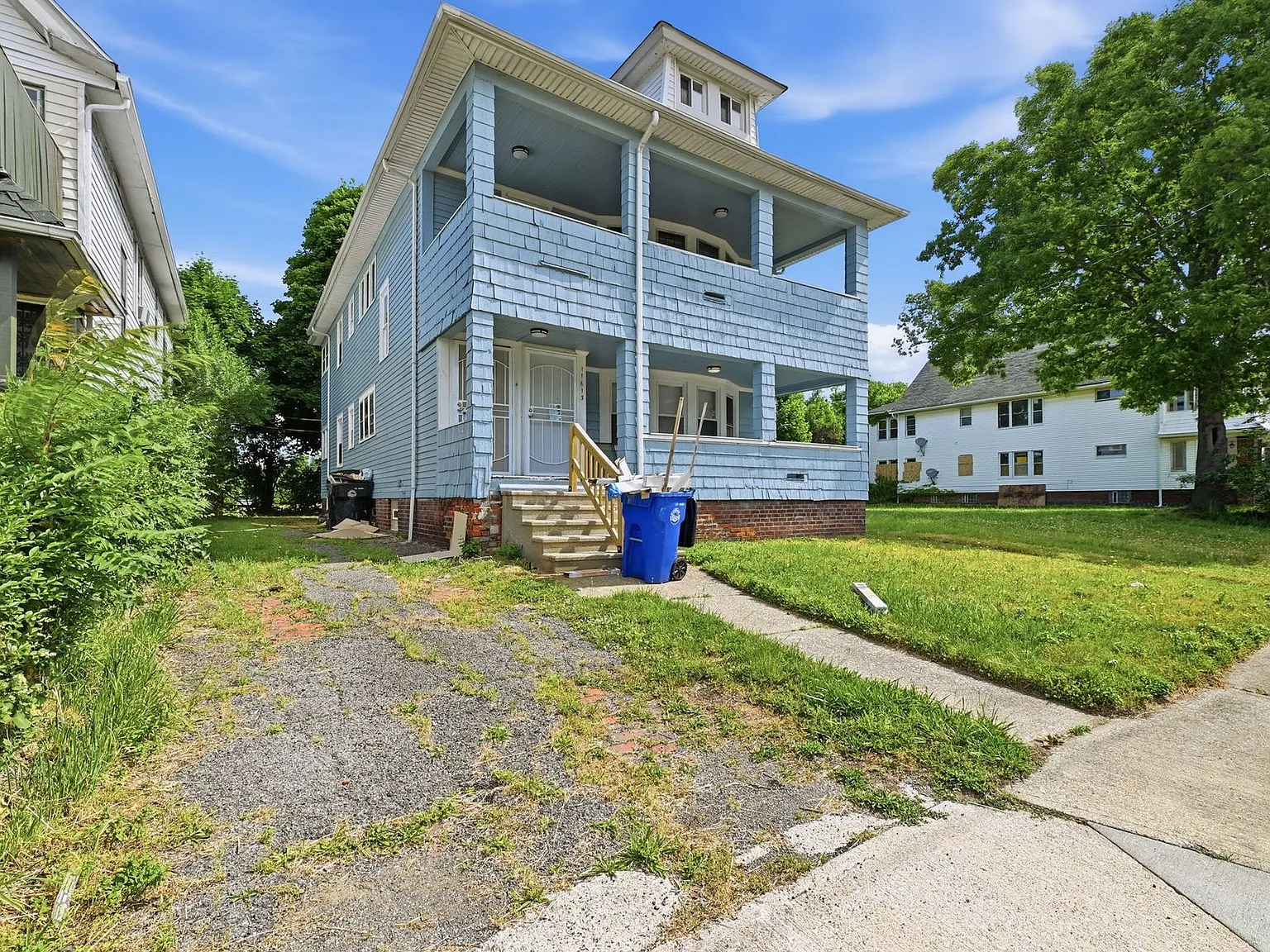 11611 Fairport Avenue — Photo 2
