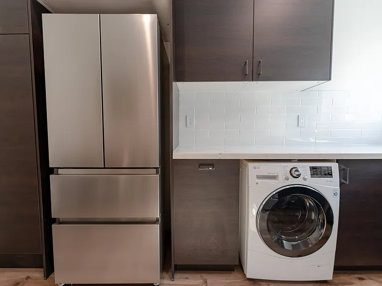 1020 N Laurel Ave #7 — Photo 6