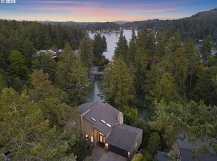 15400 Diamond Head Rd, Lake Oswego, OR 97034