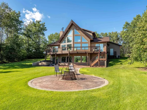 7812 16th St, Cold Lake, AB T9M 1B5