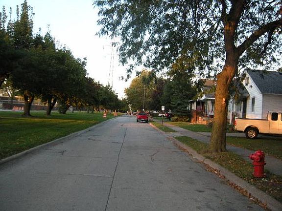 2nd image of 1581 Electric Ave
