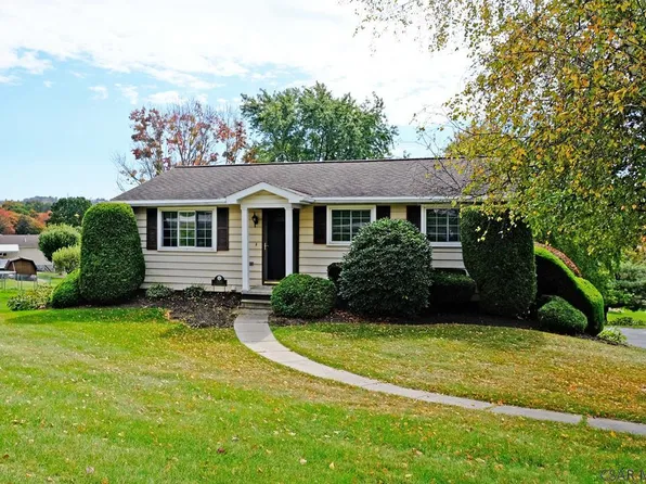 146 Jacqueline Dr, Johnstown, PA 15904