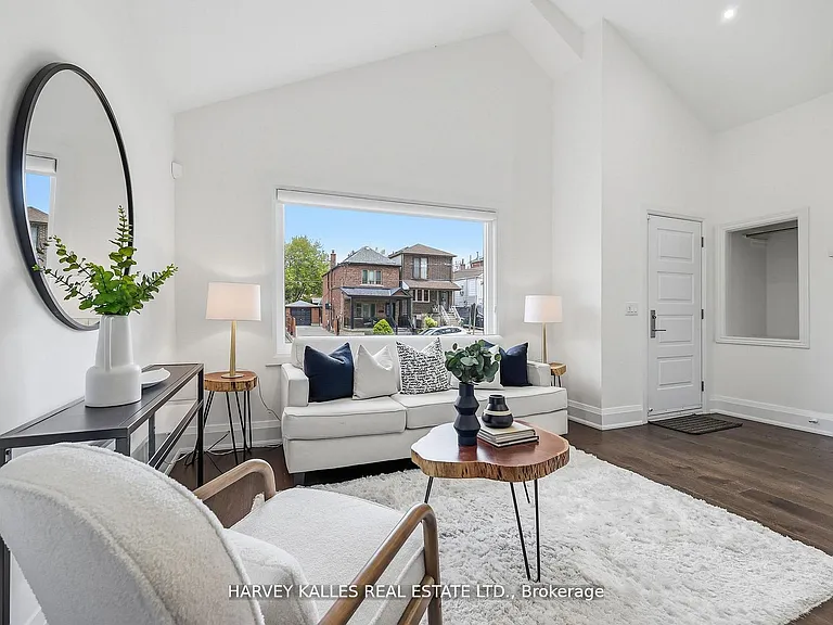 568 Northcliffe Blvd — Photo 7