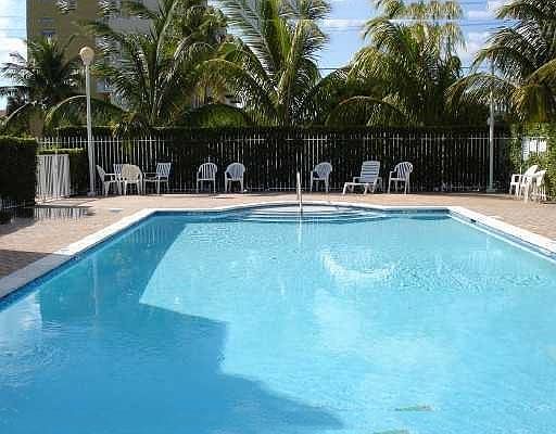 1st image of 1557 N Treasure Dr #400I