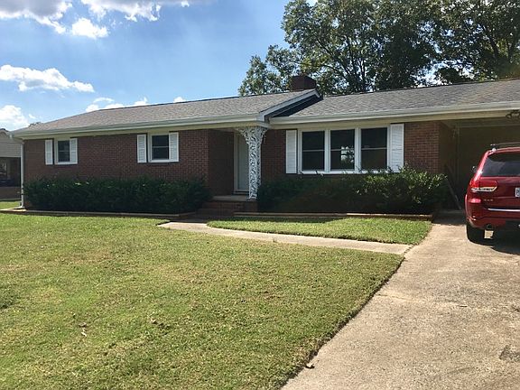 2nd image of 2908 Poplar Cir