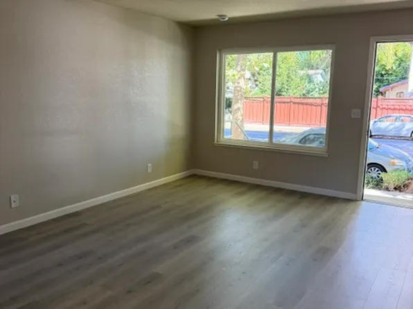 1095 Newhall St APT B, San Jose, CA 95126