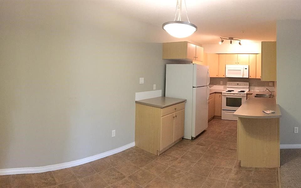 1st image of 9604 Manning Ave #312
