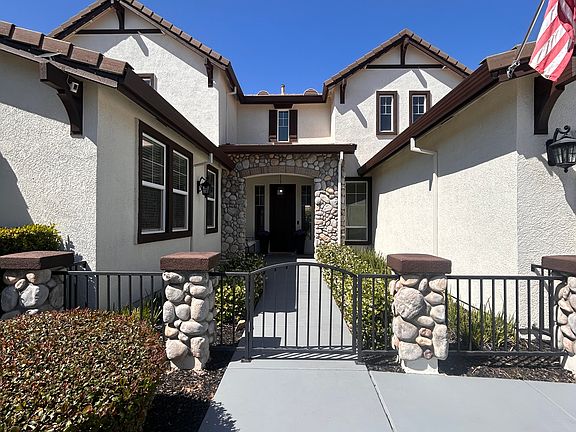 2nd image of 1426 Eaglesfield Ln