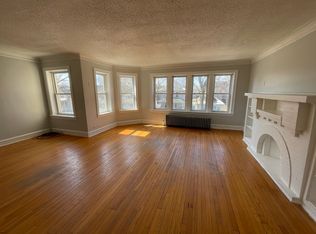 7931 S Manistee Ave APT 2S, Chicago, IL 60617