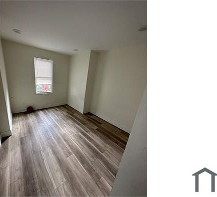 5th image of 5550 Larchwood Ave #3