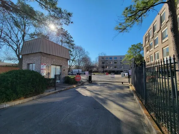 2211 S Braeswood Blvd #21G, Houston, TX 77030