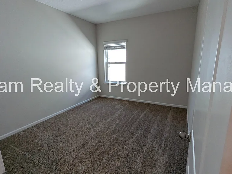 100 Golden Fern Dr — Photo 16