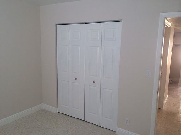 3rd image of 101 NE 41st St APT C46