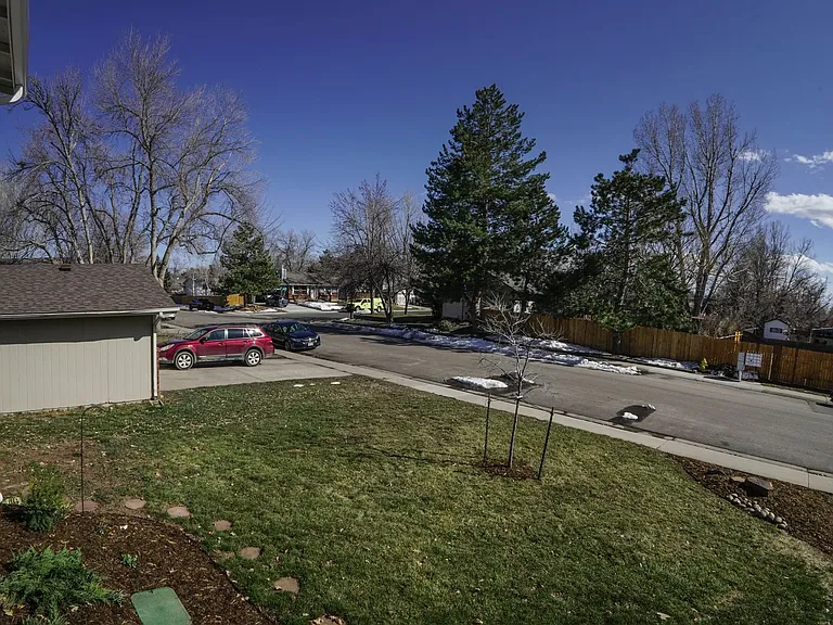 1630 Hastings Dr — Photo 24