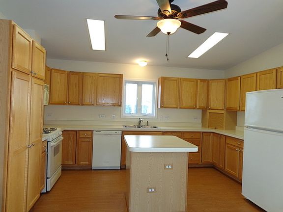 4th image of 3511 Blue Heron Cir