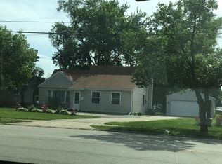 623 N Rochester St, Mukwonago, WI 53149