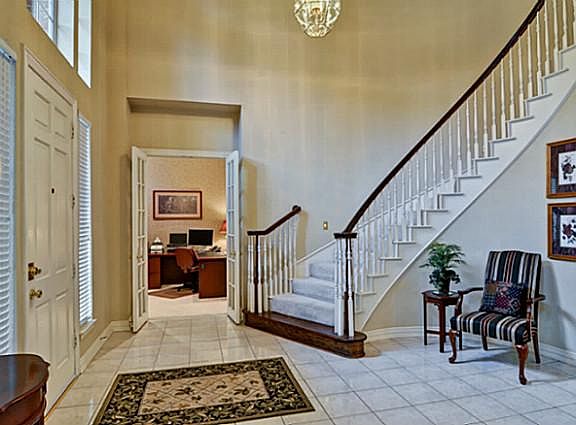 3rd image of 2604 Mossvine Dr