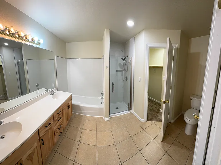 1912 Hollyhock Cir — Photo 27