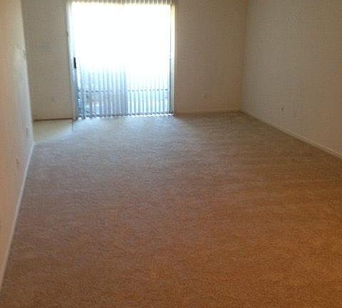 5th image of 3853 Lasalle Dr APT 102