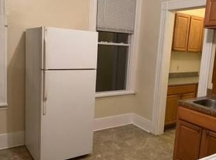 878 Elm St #2, New Haven, CT 06511