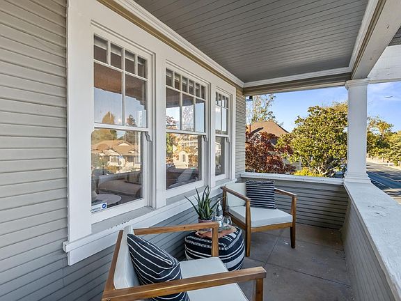 2nd image of 1025 Sacramento Street