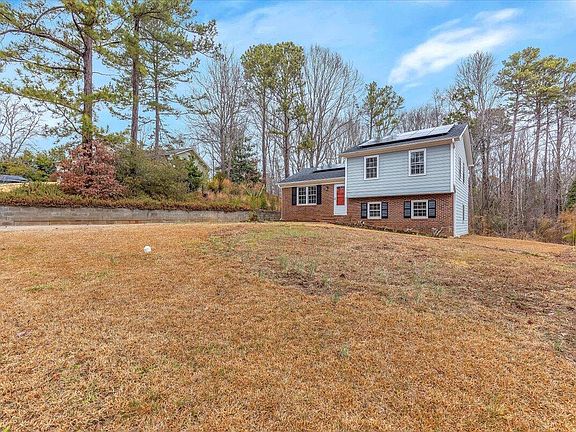 4th image of 512 Smokeridge Ln