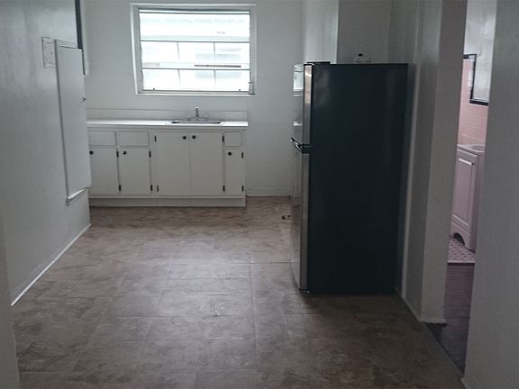 4th image of 1112 Euclid Ave APT 9