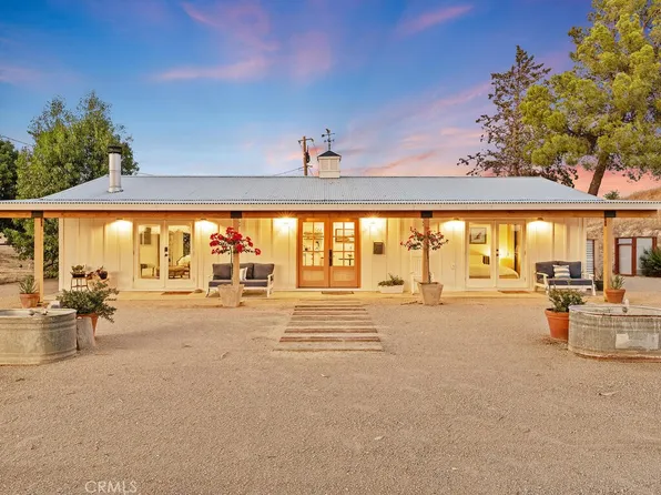 8570 Warren Rd, Paso Robles, CA 93446