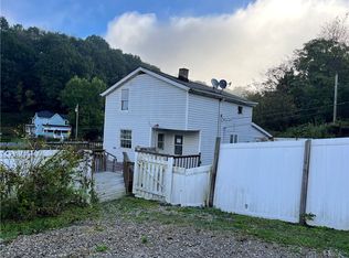 402.5 N 10th St, Apollo, PA 15613