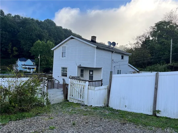402.5 N 10th St, Apollo, PA 15613