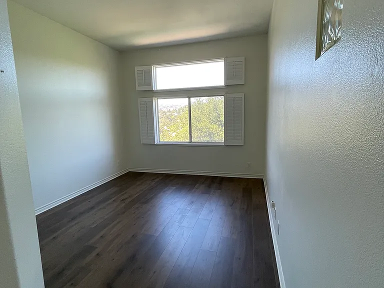 906 S Flintridge Way — Photo 12