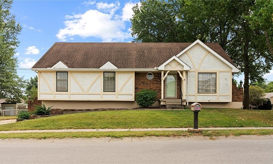 1st image of 16301 E Cogan Dr