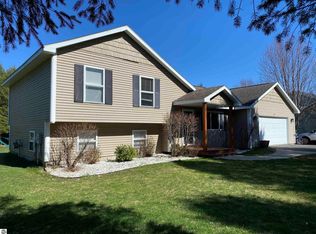 855 Francis Dr, Traverse City, MI 49696