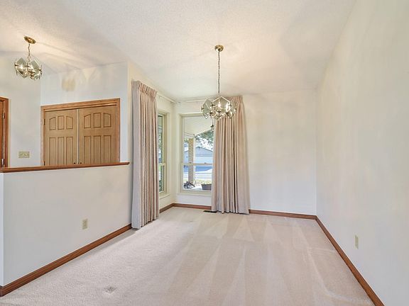 4th image of 11061 W Oregon Pl