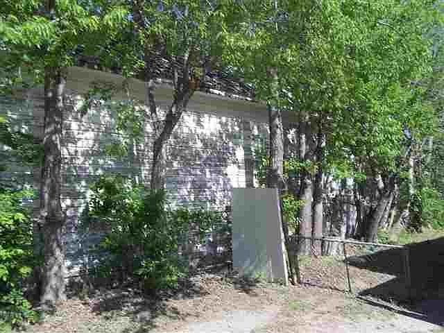 2nd image of 315 SW Summit Ave