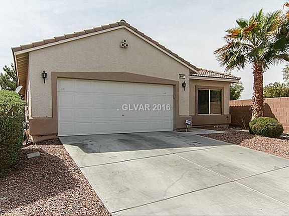 2nd image of 6441 Sierra Sands St